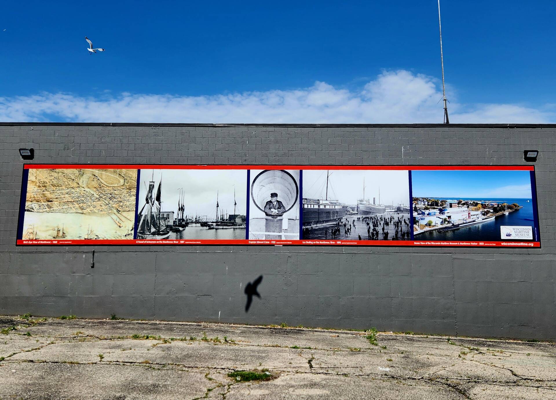 Captain_Carus_Garden_Mural